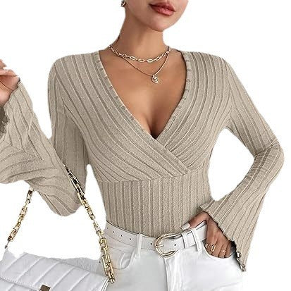 Haut Femme Élégant à Rayures – Col V & Manches Longues