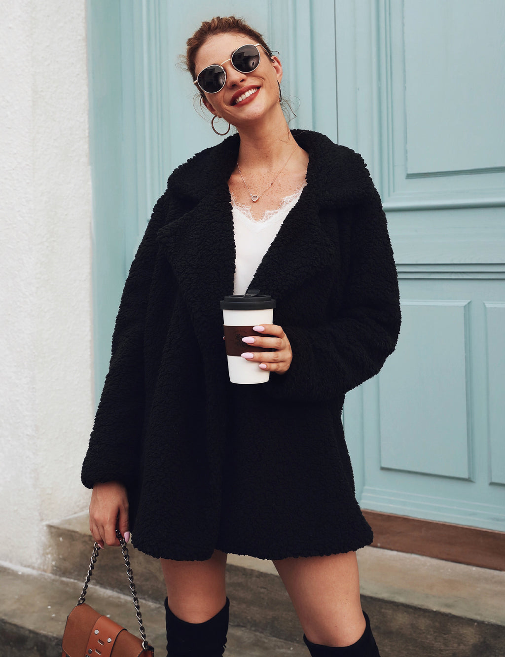 Élégance Réinventée : Blouse-Veste à Col Tailleur et Manches Longues