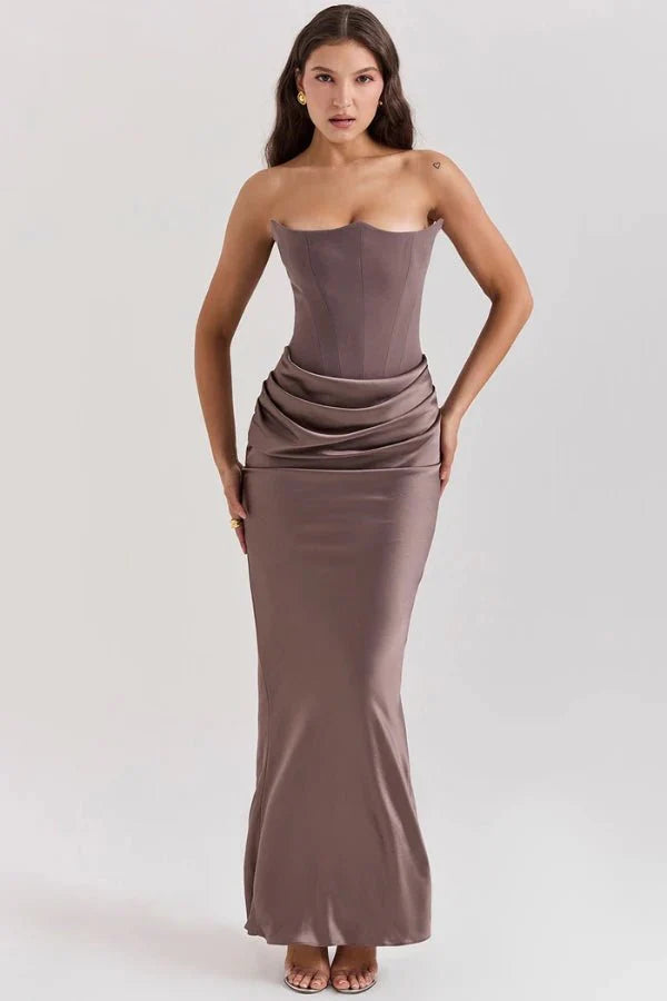 Robe Invitée de Mariage Soirée Longue Femme Satin Corset Sans Bretelles Coupe Sirène Ourlet Sol Taupe – Sloane