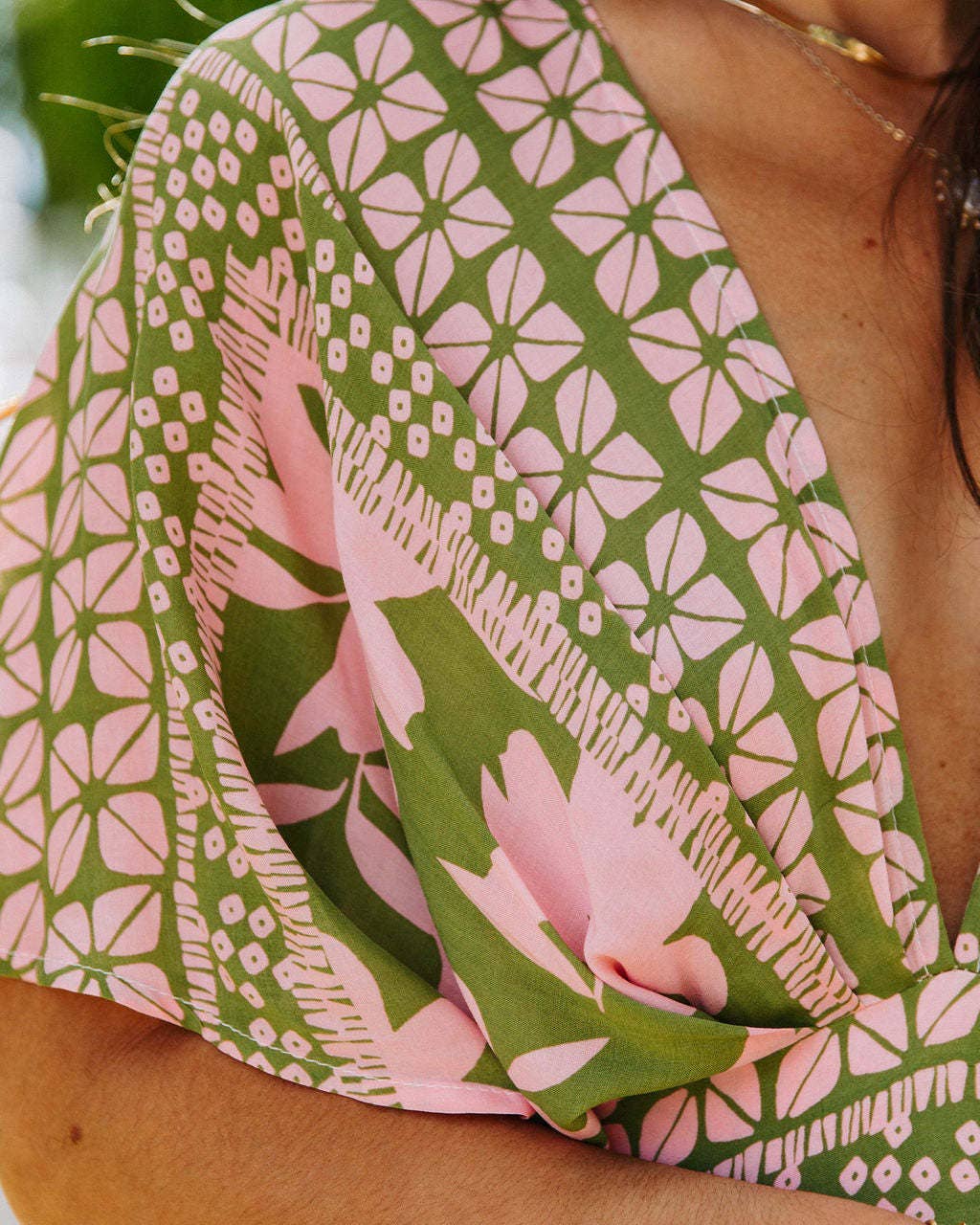 Long Printed Dress for Women – Elegant Bohemian Dress with V-Neck and High Slit