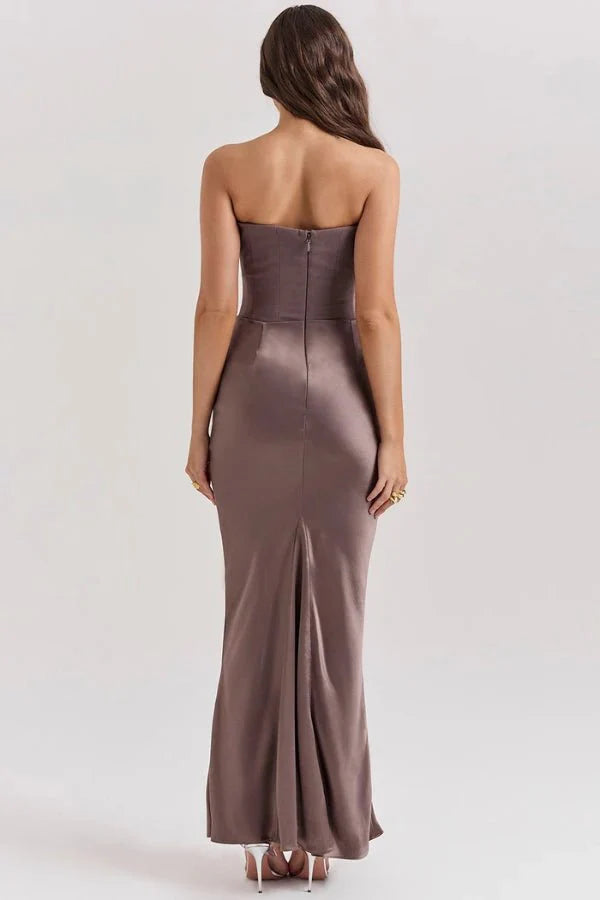 Robe Invitée de Mariage Soirée Longue Femme Satin Corset Sans Bretelles Coupe Sirène Ourlet Sol Taupe – Sloane