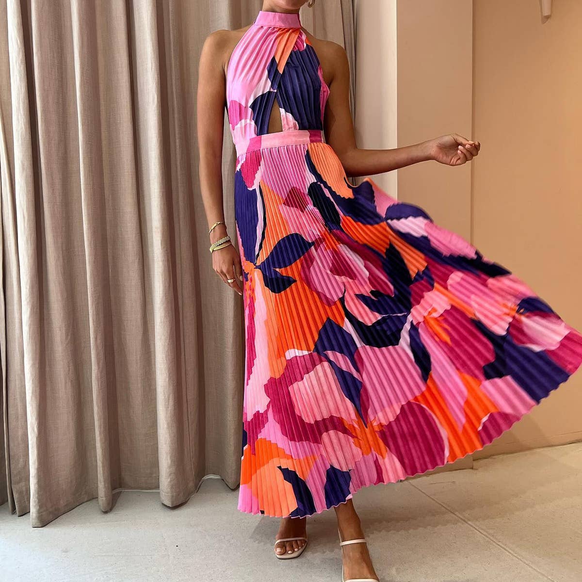 Abito lungo plissettato con collo all'americana stampato – Luna