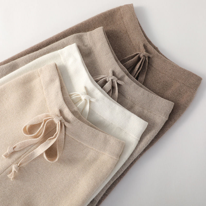 Knitted Pants Cashmere Look – Soft Lounge Pants with Wide Legs in Taupe