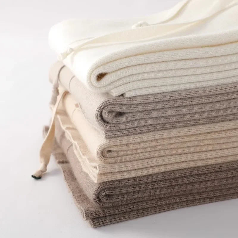 Knitted Pants Cashmere Look – Soft Lounge Pants with Wide Legs in Taupe