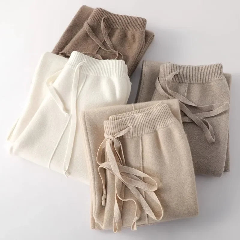 Knitted Pants Cashmere Look – Soft Lounge Pants with Wide Legs in Taupe