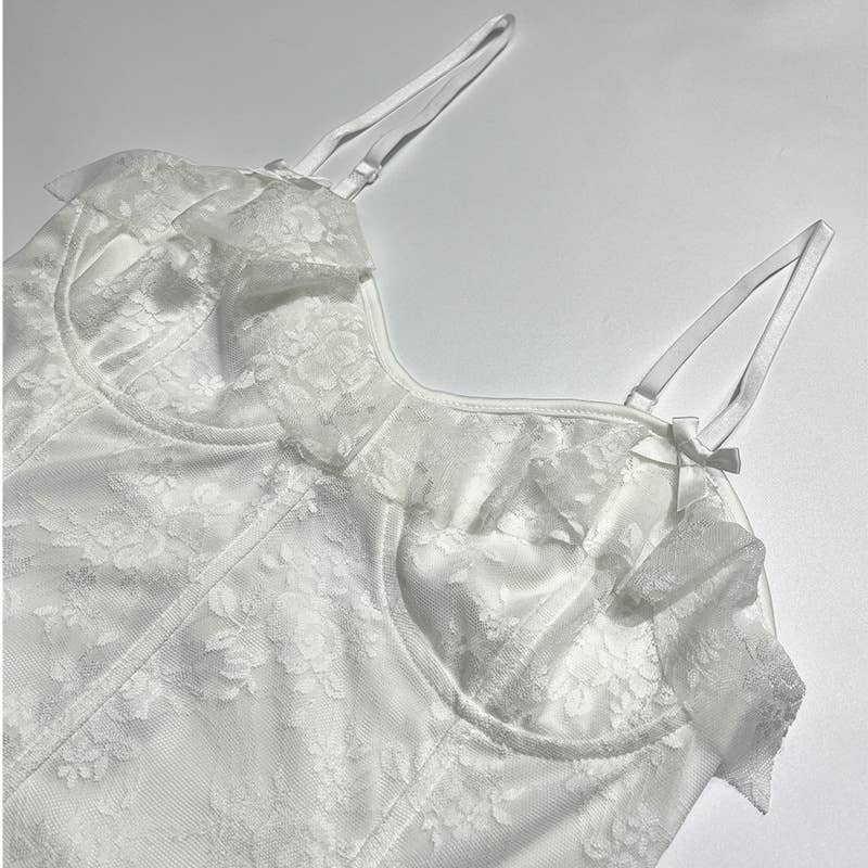 Vestido Corto Halter con Falda de Encaje – Livia