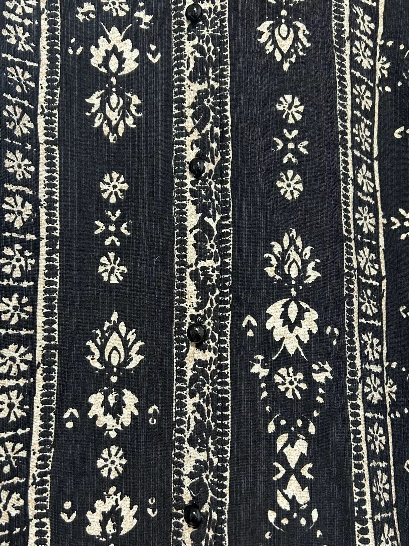 Blusa Estampada con Botones y Escote en V Estilo Boho Chic