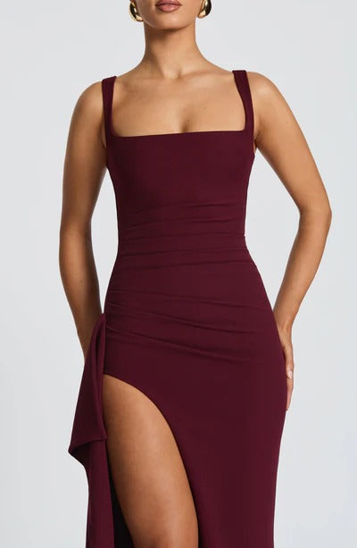 Robe Longue à Fente Élégante pour Femme – Style Moderne de Soirée