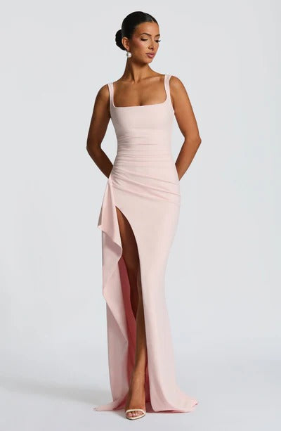 Robe Longue à Fente Élégante pour Femme – Style Moderne de Soirée
